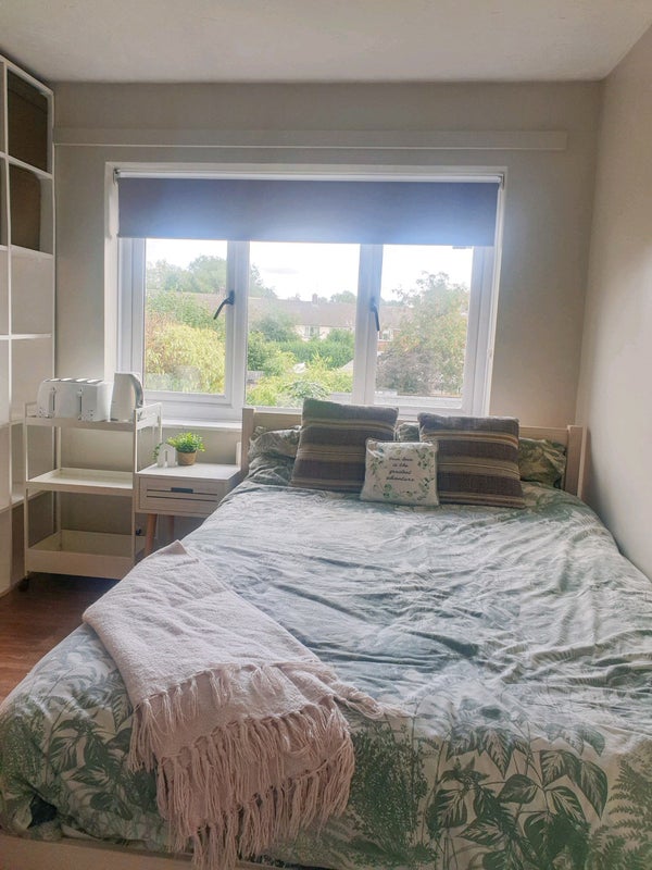 Available 19th July Modern decor Cozy Double room - student accommodation in Aldershot - img_5