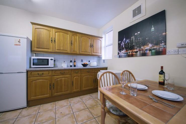 Available is a one double furnished room. - student accommodation in Leicester - img_4