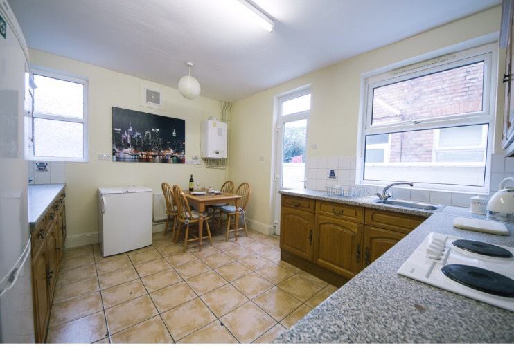 Available is a one double furnished room. - student accommodation in Leicester - img_5