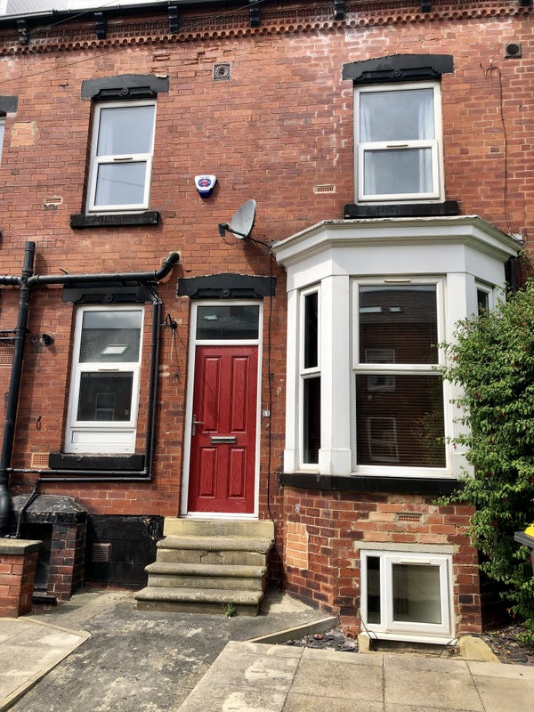 Available Now - 5 bed house share - bills inc - student accommodation in Headingley - img_8