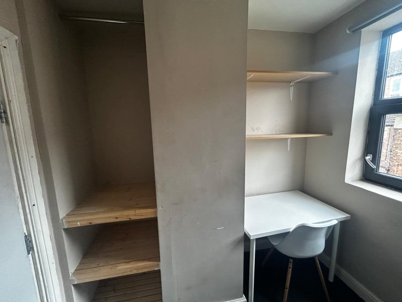 Available Now - Room In Shared House -Burford Rd - student accommodation in Nottingham - img_5