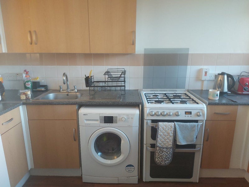 Available Now Short Term - student accommodation in Caledonian Road - img_4