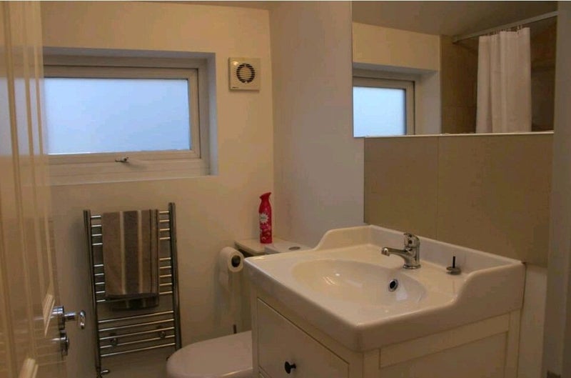 Avilable NOW  double bed near Southfields station - student accommodation in Wandsworth - img_6