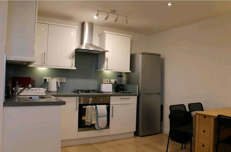 Avilable NOW  double bed near Southfields station - student accommodation in Wandsworth - img_5