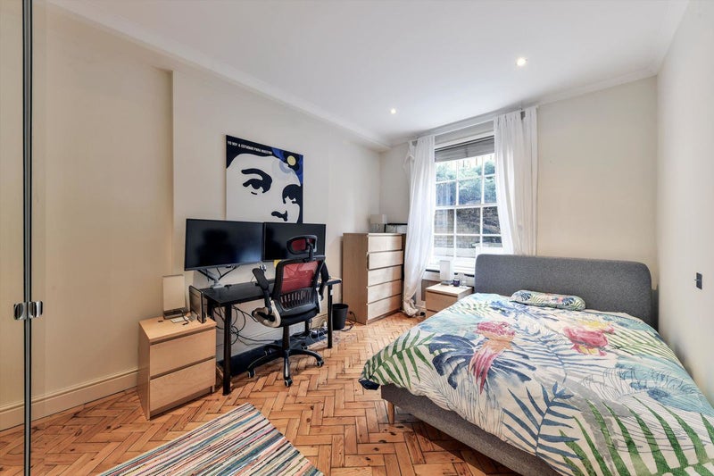 Beautiful 2 bedroom - upmarket Kensington Flat - student accommodation in High Street Kensington - img_1