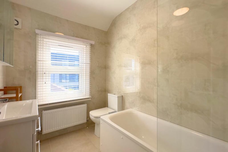 Beautiful 4b2b 12 min from Carshalton station - student accommodation in Sutton - img_7