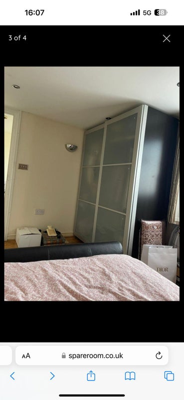 Beautiful Double bedroom  (All bills inc) - student accommodation in Ilford - img_1