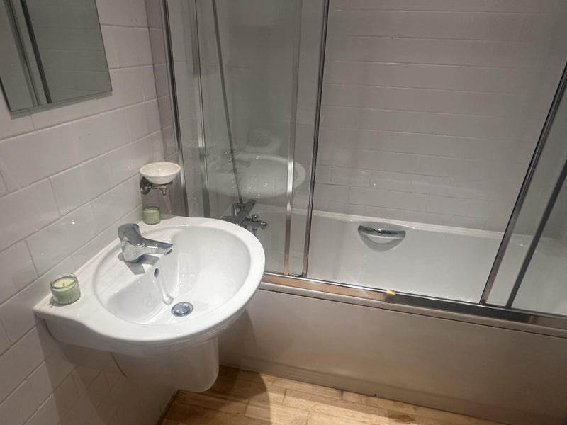Beautiful Double en suite available - student accommodation in Salford - img_6