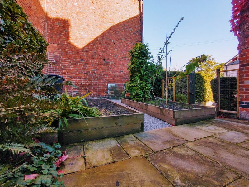 Beautiful double room in a spacious, friendly home - student accommodation in Sheffield - img_8