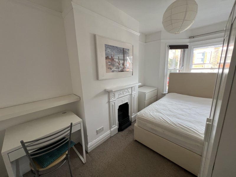 House in Luton - student accommodation in Luton - img_1