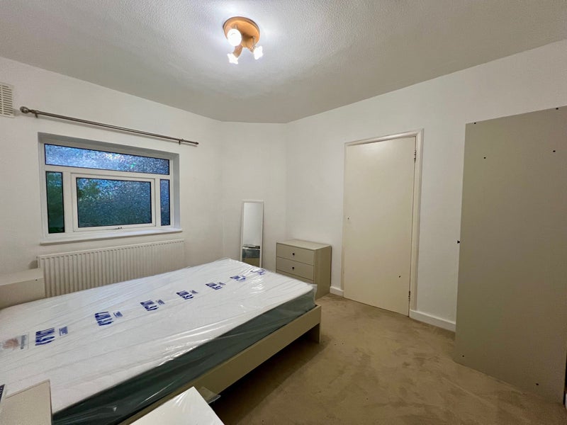 Beautiful Double Rooms Near Kingston Town - student accommodation in Kingston - img_1