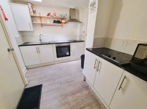 Beautiful En-Suite Room | 3 mins walk to Station - student accommodation in London E17 - img_4
