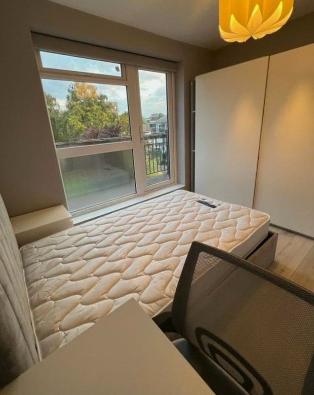 Beautiful Ensuite Room for Rent in Canary Wharf - student accommodation in Canary Wharf - img_1