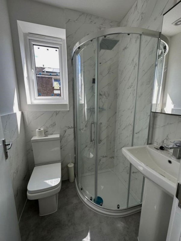 Beautiful Ensuite Room for Rent in Canary Wharf - student accommodation in Canary Wharf - img_4