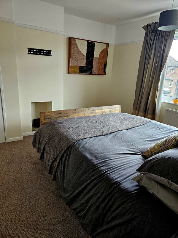Beautiful house share available in Frimley green - student accommodation in Frimley Green - img_1
