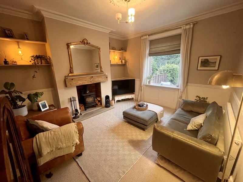Beautiful king size room in large Victorian house - student accommodation in Halifax - img_4