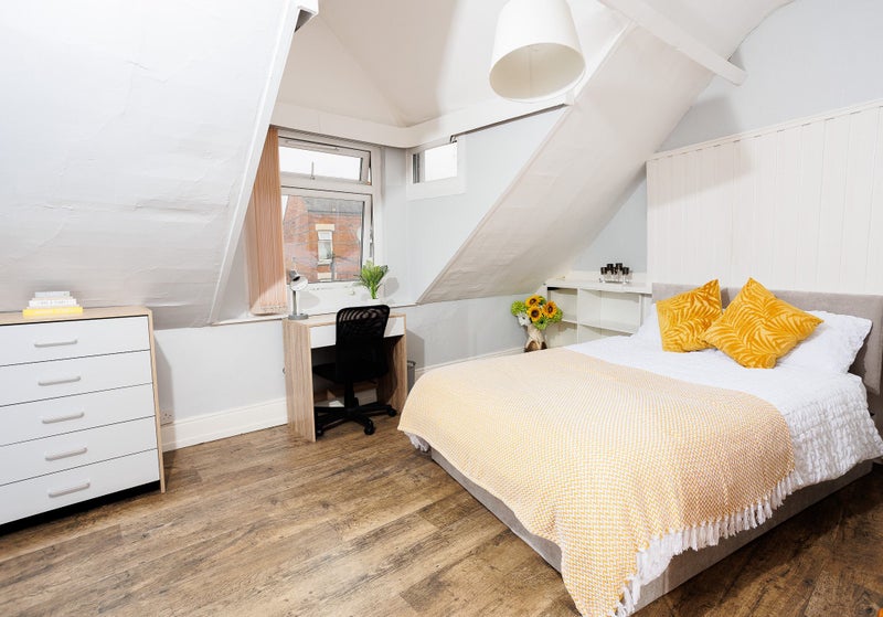 Beautiful Large Double Rooms All Bills Included - student accommodation in Leicester - img_7