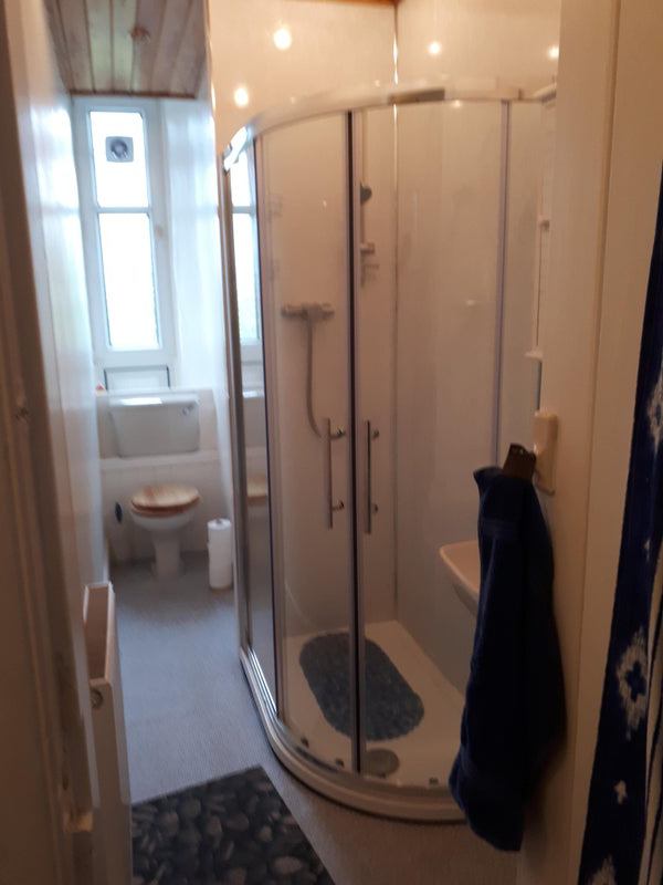 Beautiful light 2 bed flat for students. - student accommodation in Edinburgh - img_4