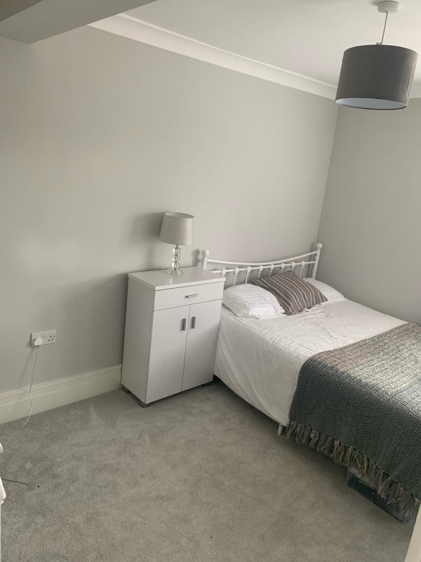 Beautiful room in Ash Vale - student accommodation in Ash Vale - img_1