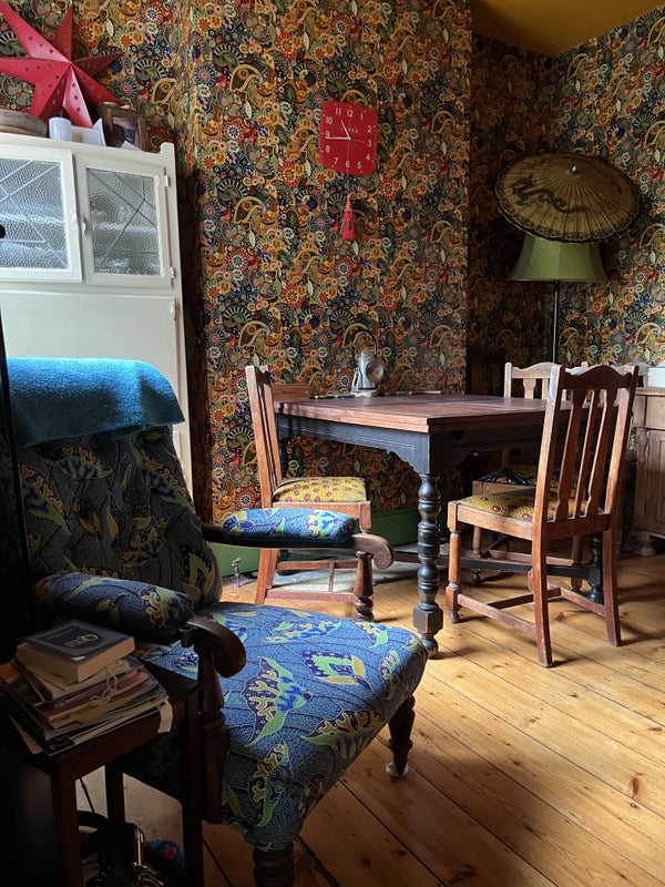 Beautiful  room  in  quiet  house  for  1 month - student accommodation in Catford - img_3
