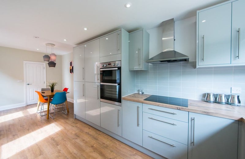 Beautifully Designed for Working Professionals - student accommodation in Reading - img_5