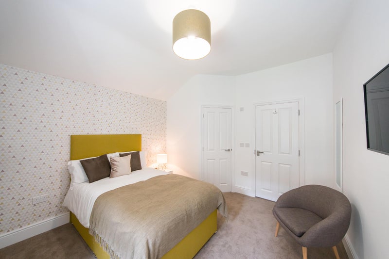 Beautifully Designed for Working Professionals - student accommodation in Reading - img_1