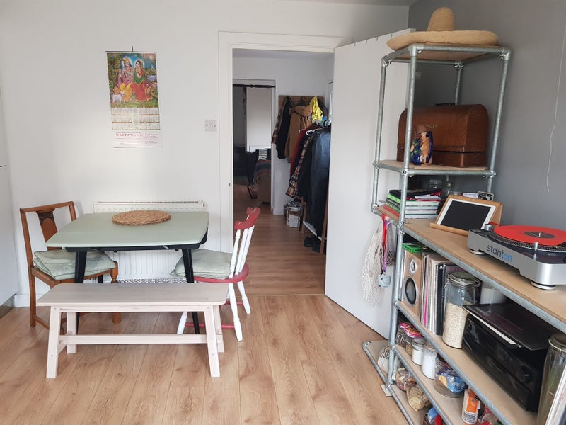 Bedroom for young professional in 2 bed flat share - student accommodation in Crosby - img_5