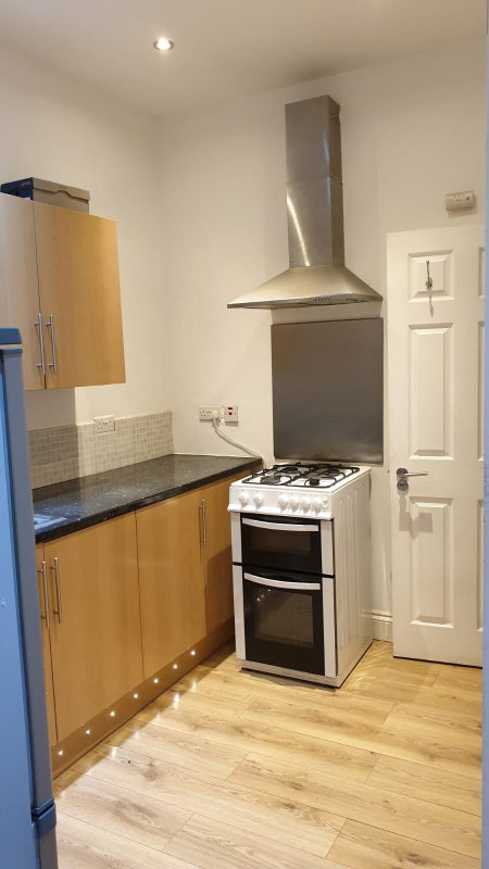 Bedsit Available in Hanwell - student accommodation in Boston Manor - img_2