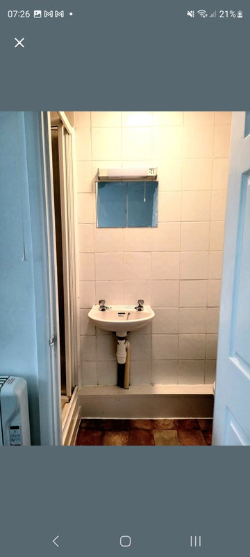 Bedsit for one - student accommodation in Falmouth - img_3