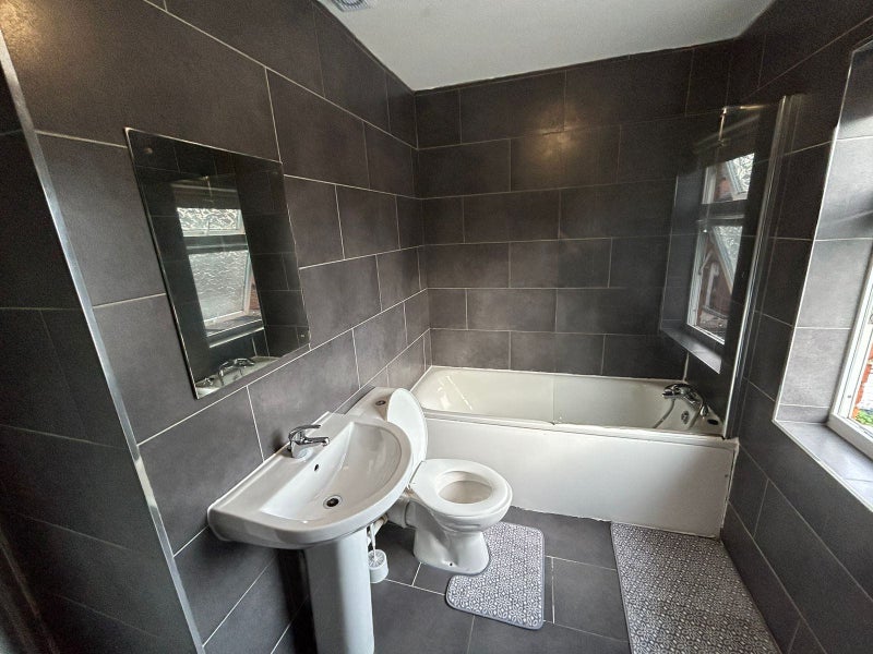  Best Rooms in Leicester - Just off Queens Road - student accommodation in Clarendon Park - img_9