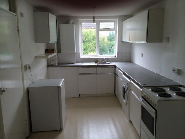 Big Double Bedroom Inclusive Bills £150/Week - student accommodation in Romford - img_3