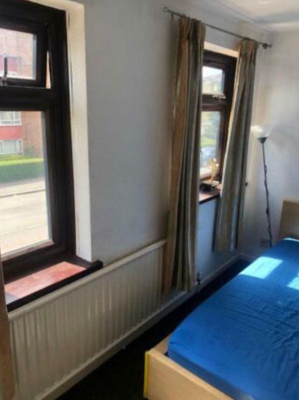 Big Double Bedroom Inclusive Bills £150/Week - student accommodation in Romford - img_1