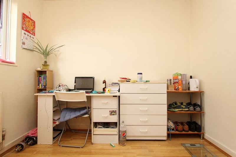 Big Double Room Available Now 5 min To BANK - student accommodation in Limehouse - img_5