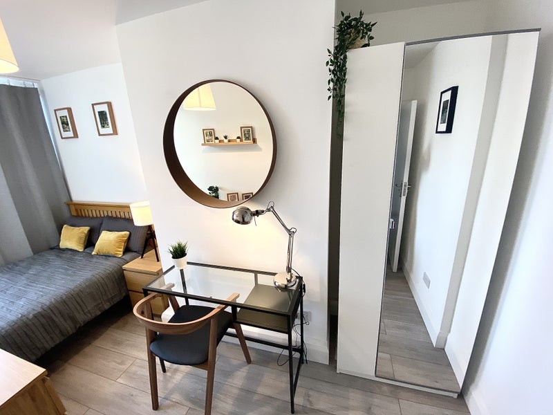 Bills inc, Free Cleaning service - student accommodation in London SW15 - img_2
