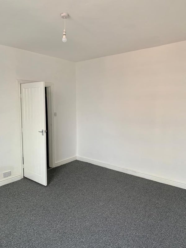 Brand New 2 Bedroom House To Rent - student accommodation in Beeston - img_3