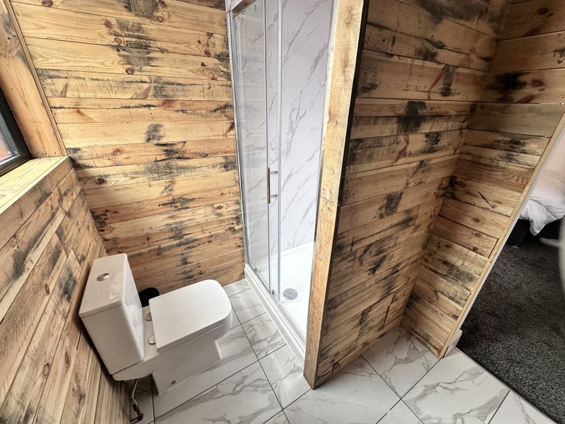 Brand new boutique en-suite rooms - SHORT STAYS - student accommodation in Leicester - img_10
