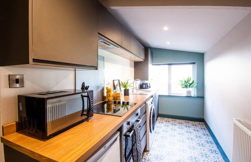 Brand New Hotel Standard House Share LS12! - student accommodation in Farnley - img_16