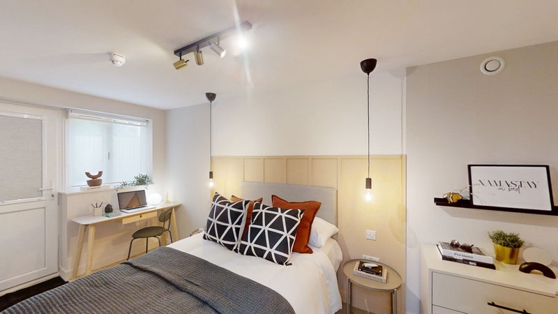 Brand New Luxury 6 Bed HMO located in Bromley!! - student accommodation in Bromley - img_4