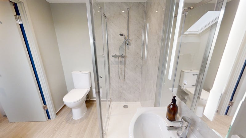 Brand New Luxury 6 Bed HMO located in Bromley!! - student accommodation in Bromley - img_9