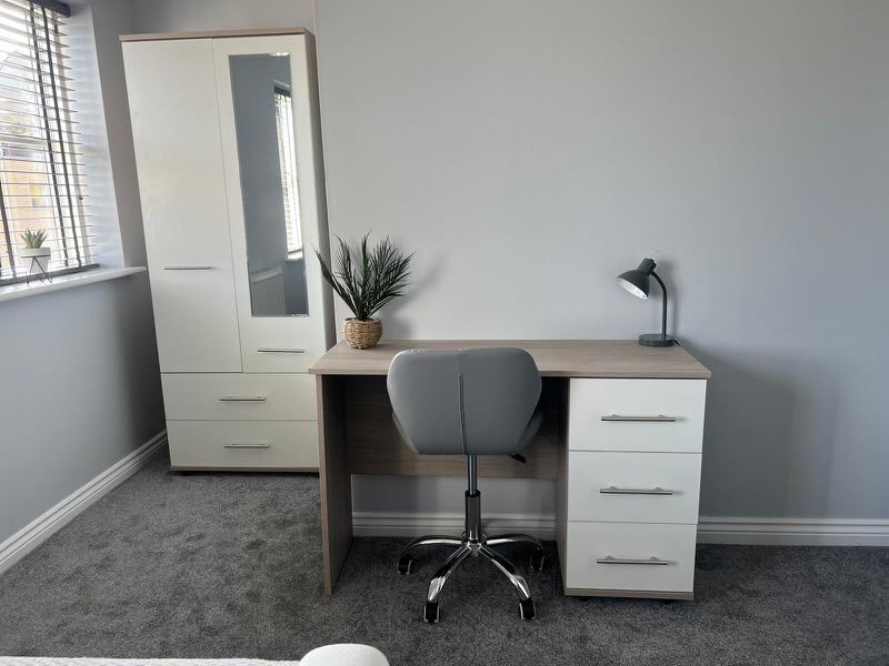 ** Brand New Professional Rooms Near GCHQ ** - student accommodation in Cheltenham - img_2