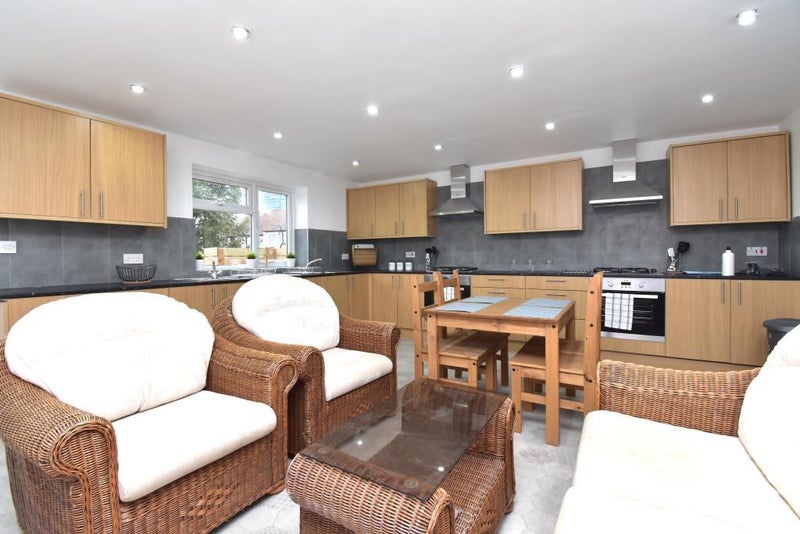 Brand New Six Double Rooms Wembley Park - student accommodation in Wembley Park - img_7