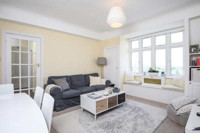 Bright and spacious double bedroom in 2 bed flat - student accommodation in St John's Wood - img_2