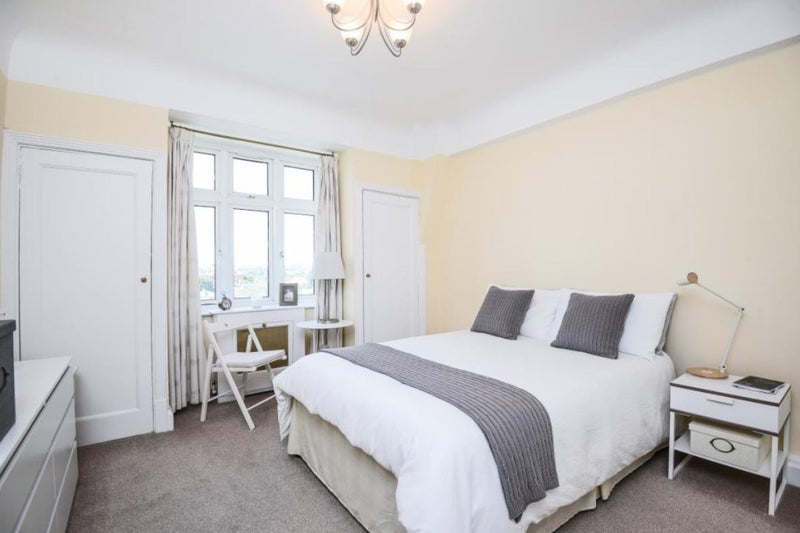 Bright and spacious double bedroom in 2 bed flat - student accommodation in St John's Wood - img_1