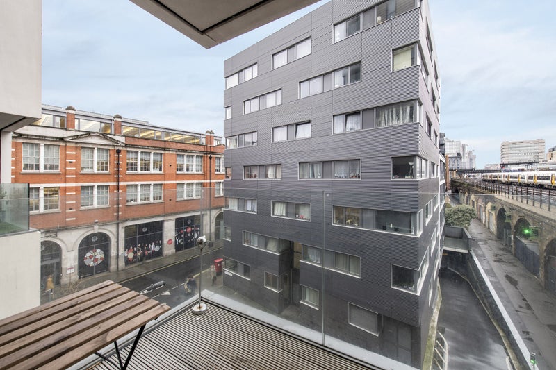 Bright Room Available in Bankside - student accommodation in London Bridge - img_4
