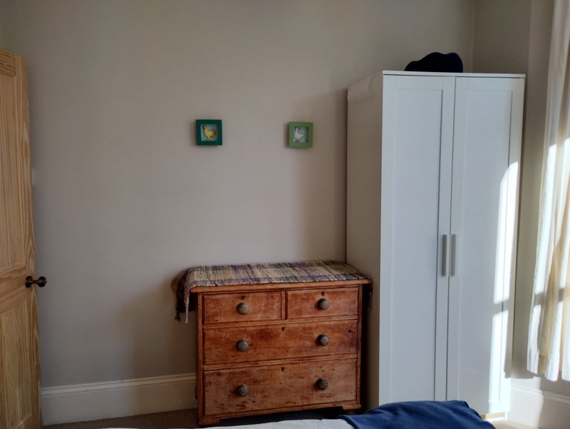 Bright spacious room in a friendly period house - student accommodation in Herne Hill - img_3