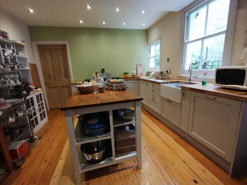 Bright spacious room in a friendly period house - student accommodation in Herne Hill - img_7