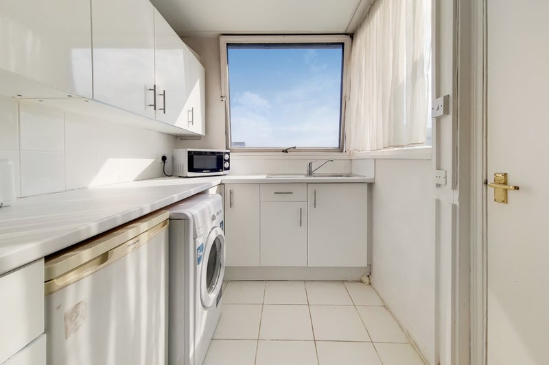 Bright two bedroom property Near Victoria - student accommodation in Vauxhall Bridge - img_6
