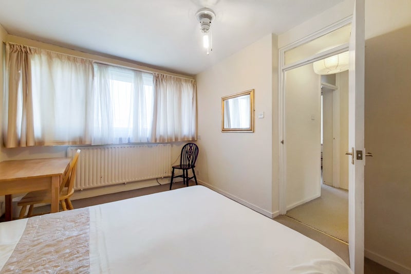 Bright two bedroom property Near Victoria - student accommodation in Vauxhall Bridge - img_2