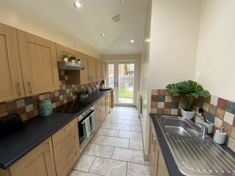 Brilliant house, 1 Room available - student accommodation in Guildford - img_4