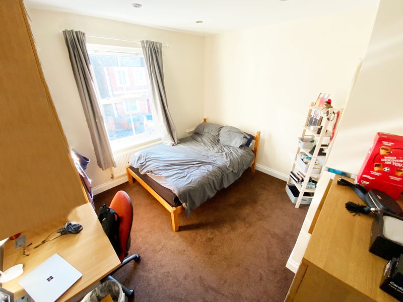 Brilliant house, 1 Room available - student accommodation in Guildford - img_1